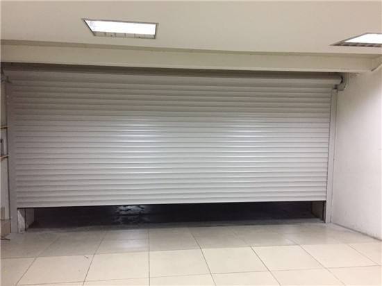 濟(jì)南市歷城區(qū)電動(dòng)卷簾門(mén)怎樣安裝?