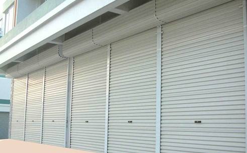 濟(jì)南電動(dòng)車庫(kù)門(mén)安裝細(xì)節(jié)及如何維護(hù)